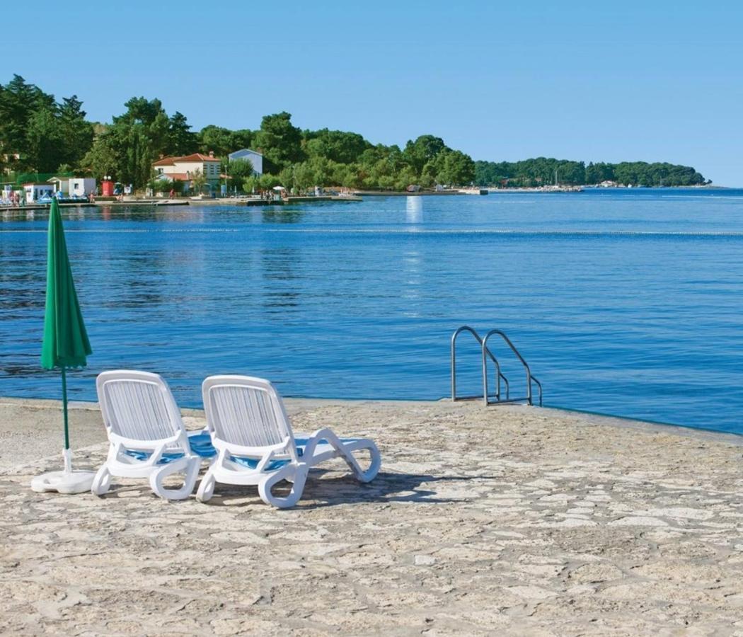 Apartment Laureta Porec Bagian luar foto