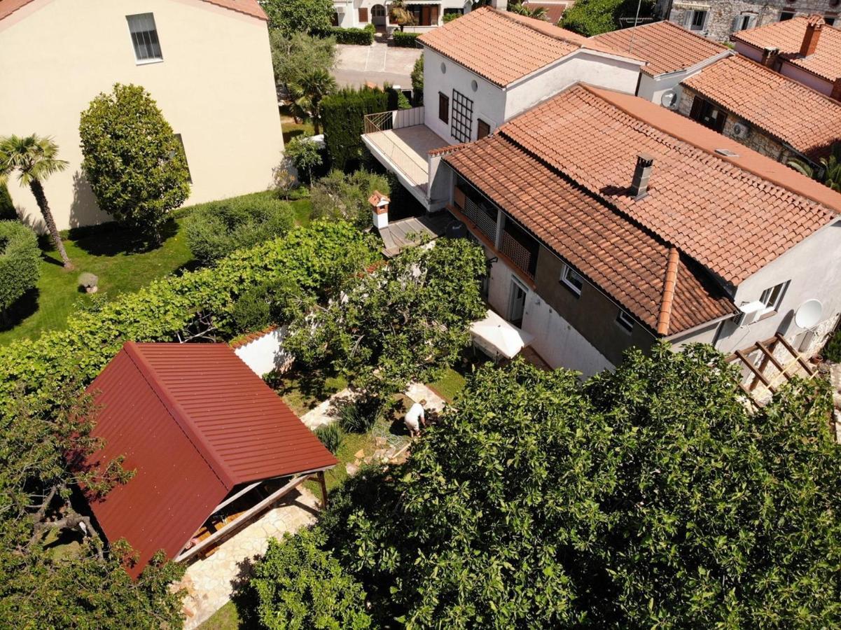 Apartment Laureta Porec Bagian luar foto